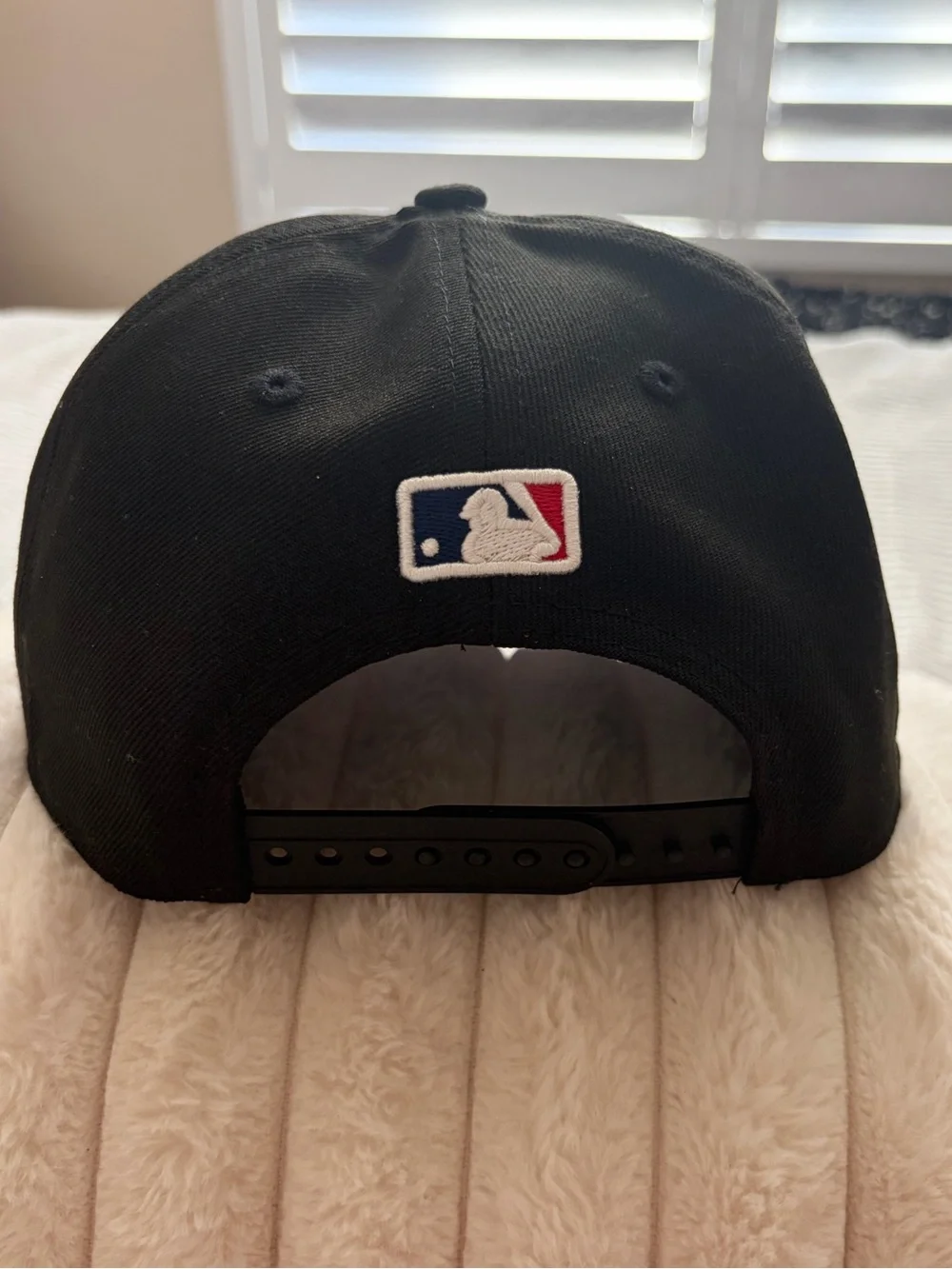 New Era LA Dodgers 2024 Champions Black, White & Gold Stretch-Snap Hat